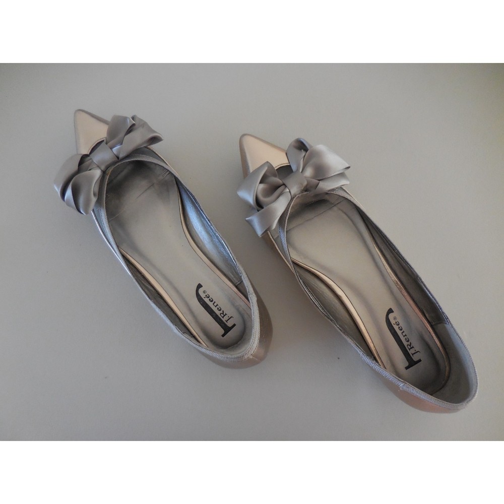 J. Renee Alisanne Pewter flat silver bow.